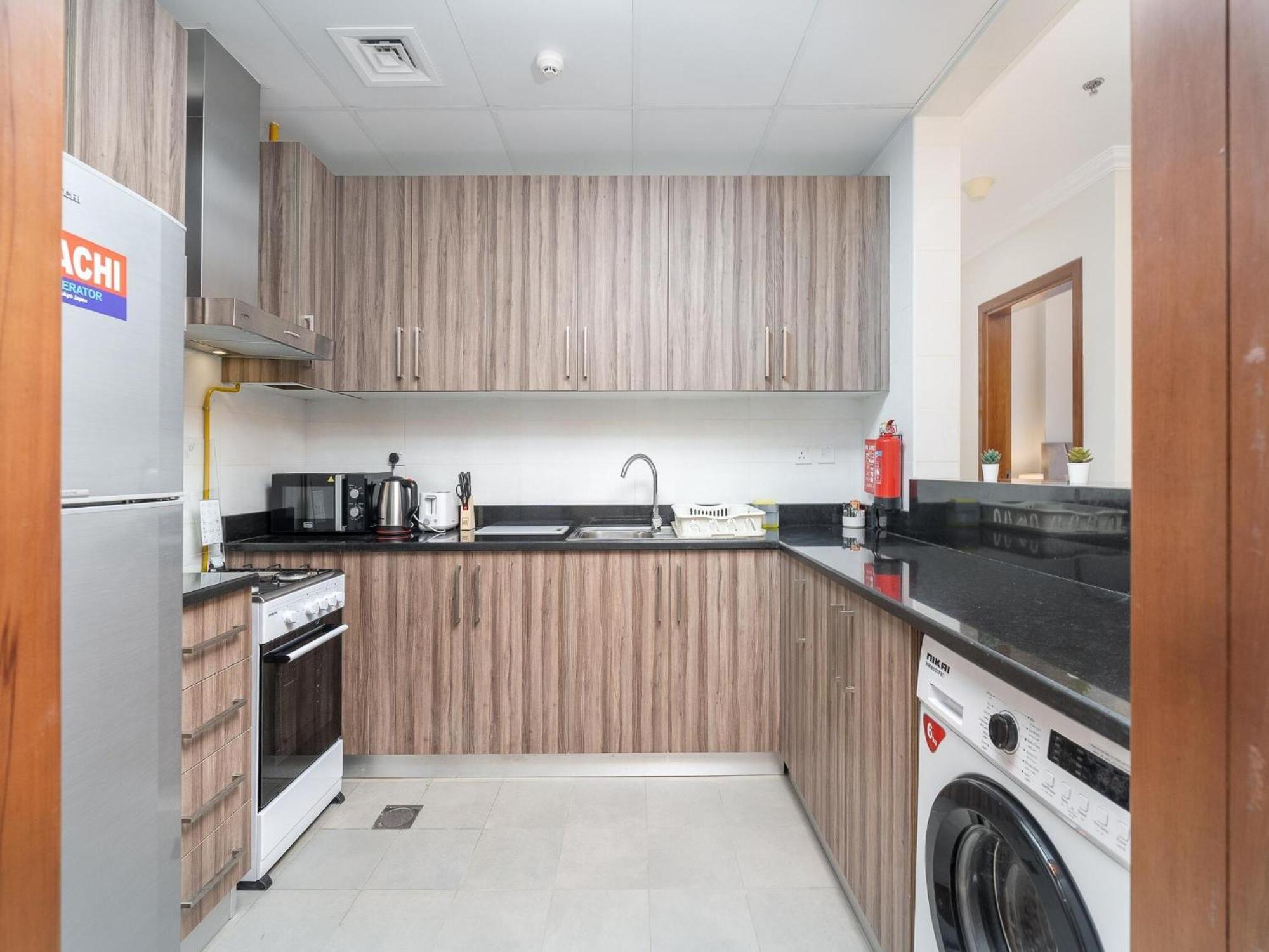 Luxe Apartments Near Dubai Mall Burj Khalifa Pool Gym Parking Exterior foto